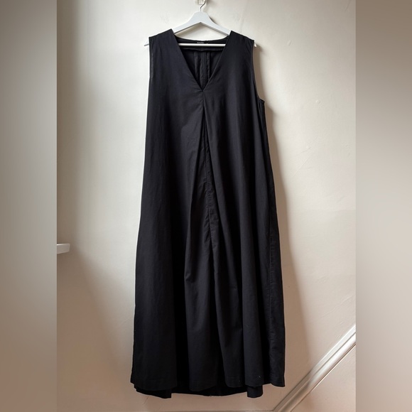 Cotton/Linen Blend Sleeveless V-Neck Maxi Dress - Picture 8 of 10